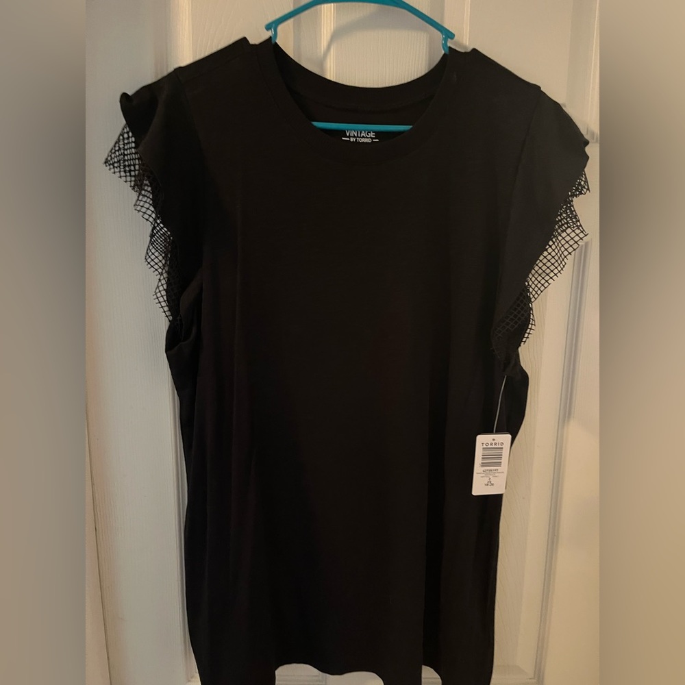 Vintage by Torrid - Shrub Black Ruffle Sleeve Tee Size 2 NWT
